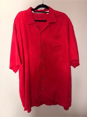 Tommy Bahama Red Short-Sleeve Camp Shirt with Woven Palm Motif